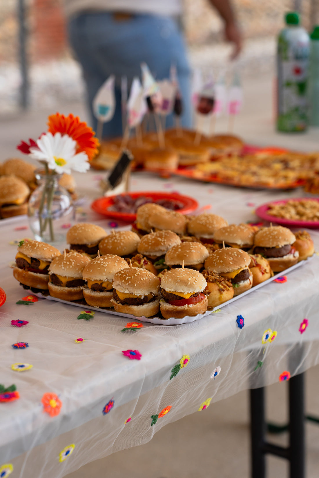 El corazón del evento: Cómo un catering de calidad garantiza el éxito